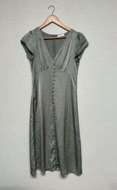 Bohme Women Dusty Sage Button Front ethereal Short Sleeve Midi Slip Dress Small